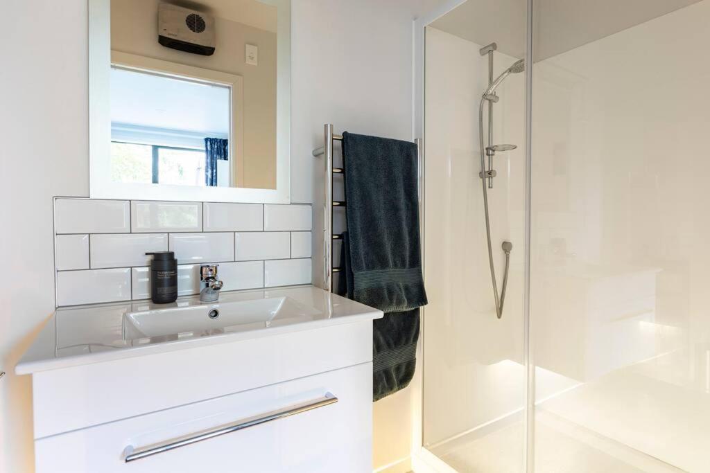 Cosy Coudret Flat Apartment Cromwell Exterior foto